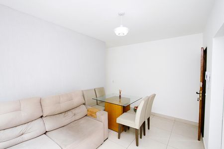 Apartamento à venda com 63m², 2 quartos e 1 vagaSala