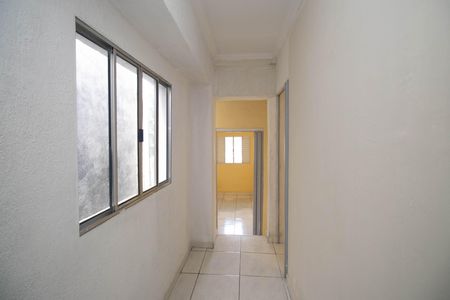 Corredor de casa para alugar com 3 quartos, 71m² em Jardim Julieta, São Paulo