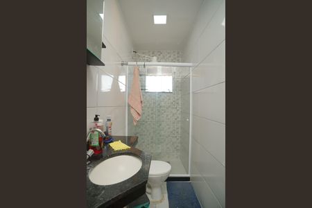 Banheiro de casa para alugar com 1 quarto, 65m² em Jardim Atlântico Central, Maricá