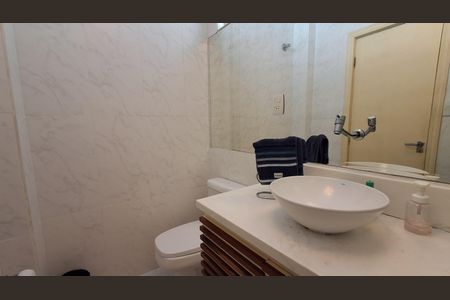 Apartamento para alugar com 140m², 3 quartos e 2 vagas Apartamento para alugar com 140m², 3 quartos e 2 vagasBanheiro Social