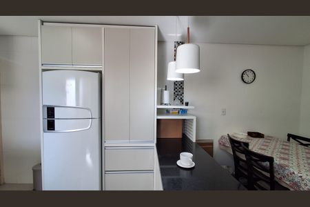 Apartamento para alugar com 140m², 3 quartos e 2 vagas Apartamento para alugar com 140m², 3 quartos e 2 vagasCozinha