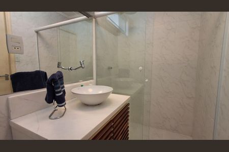 Apartamento para alugar com 140m², 3 quartos e 2 vagas Apartamento para alugar com 140m², 3 quartos e 2 vagasBanheiro Social