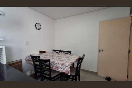 Apartamento para alugar com 140m², 3 quartos e 2 vagas Apartamento para alugar com 140m², 3 quartos e 2 vagasCozinha