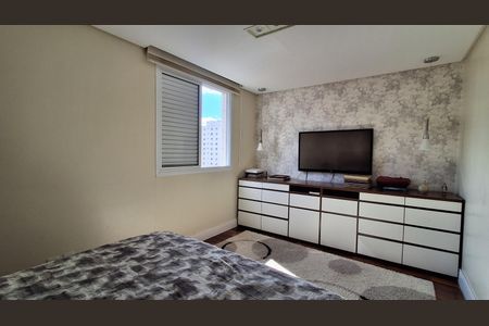 Apartamento para alugar com 140m², 3 quartos e 2 vagas Apartamento para alugar com 140m², 3 quartos e 2 vagasSuíte