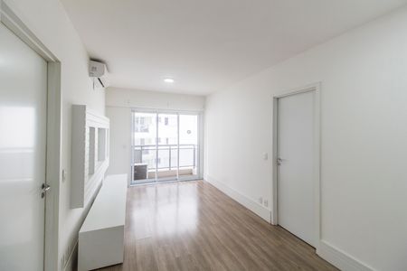 Sala  de apartamento para alugar com 1 quarto, 49m² em Alphaville Industrial, Barueri