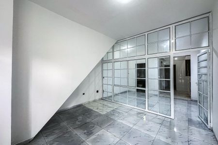 Casa para alugar com 55m², 1 quarto e sem vaga Casa para alugar com 55m², 1 quarto e sem vagaGaragem