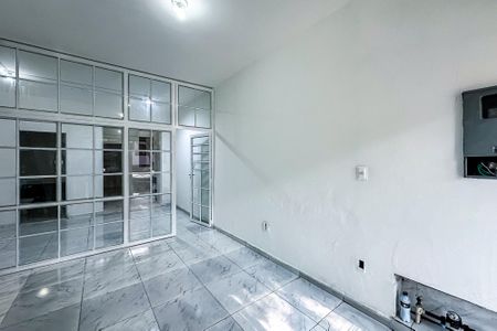 Casa para alugar com 55m², 1 quarto e sem vaga Casa para alugar com 55m², 1 quarto e sem vagaGaragem