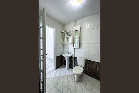 Casa para alugar com 55m², 1 quarto e sem vaga Casa para alugar com 55m², 1 quarto e sem vagaBanheiro