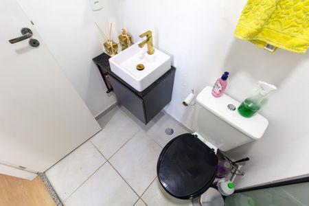 Apartamento à venda com 42m², 2 quartos e 1 vaga Apartamento à venda com 42m², 2 quartos e 1 vagaBanheiro