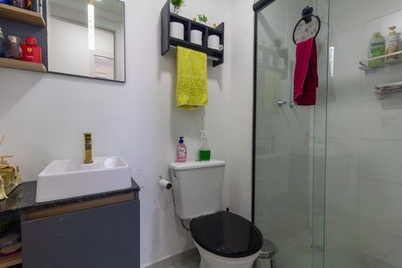 Apartamento à venda com 42m², 2 quartos e 1 vaga Apartamento à venda com 42m², 2 quartos e 1 vagaBanheiro