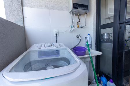 Varanda e área de serviço de apartamento à venda com 2 quartos, 42m² em Cidade Antônio Estêvão de Carvalho, São Paulo