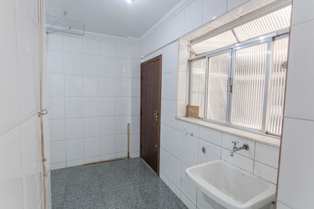 Apartamento para alugar com 110m², 3 quartos e 1 vagaÁrea de Serviço