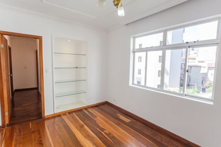 Apartamento para alugar com 110m², 3 quartos e 1 vagaCopa