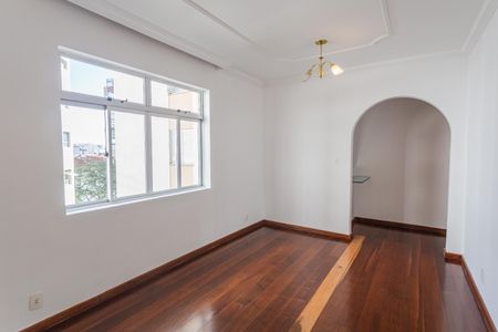 Apartamento para alugar com 110m², 3 quartos e 1 vagaSala