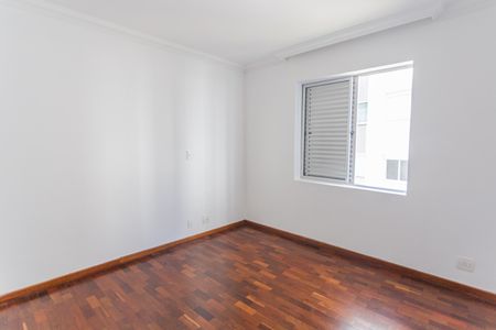 Apartamento para alugar com 110m², 3 quartos e 1 vagaSuíte
