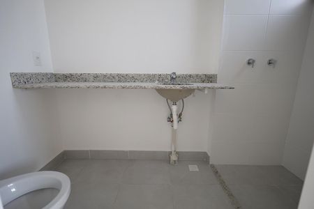 Apartamento para alugar com 134m², 3 quartos e 3 vagas Apartamento para alugar com 134m², 3 quartos e 3 vagasBanheiro Quarto Suíte 2