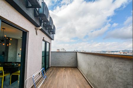 Apartamento para alugar com 100m², 2 quartos e 3 vagas Apartamento para alugar com 100m², 2 quartos e 3 vagasCobertura