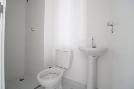 Banheiro de apartamento para alugar com 2 quartos, 33m² em Socorro, São Paulo