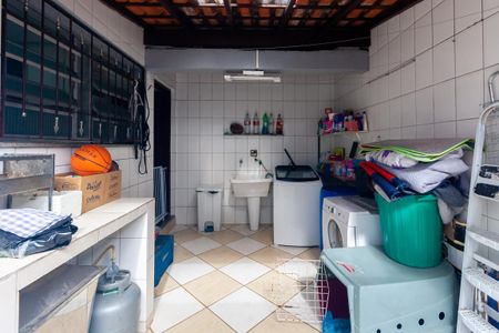 Casa à venda com 151m², 3 quartos e 2 vagasÁrea de Serviço