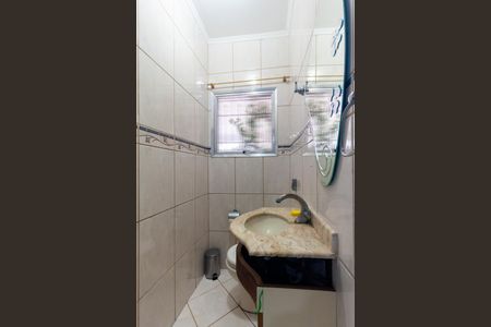 Casa à venda com 151m², 3 quartos e 2 vagasLavabo