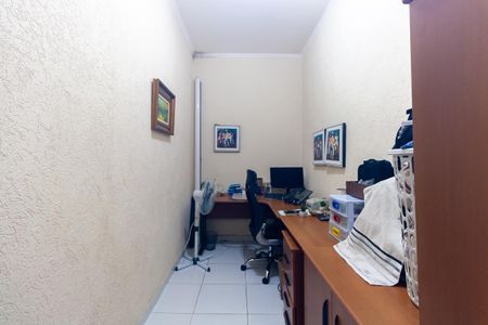 Escritório de casa à venda com 3 quartos, 151m² em Jardim Piqueroby, São Paulo
