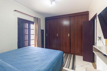 Casa à venda com 151m², 3 quartos e 2 vagasSuíte