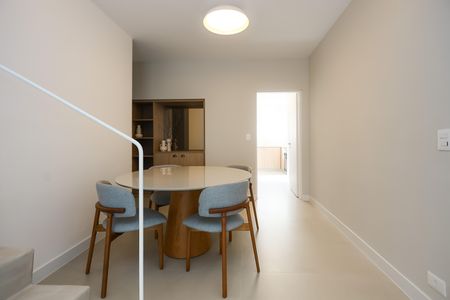 Apartamento para alugar com 170m², 2 quartos e 2 vagas Apartamento para alugar com 170m², 2 quartos e 2 vagasSala