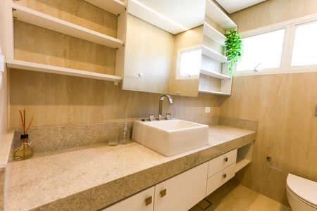 Apartamento para alugar com 170m², 2 quartos e 2 vagas Apartamento para alugar com 170m², 2 quartos e 2 vagasBanheiro da Suíte