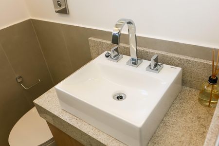 Apartamento para alugar com 170m², 2 quartos e 2 vagas Apartamento para alugar com 170m², 2 quartos e 2 vagasBanheiro