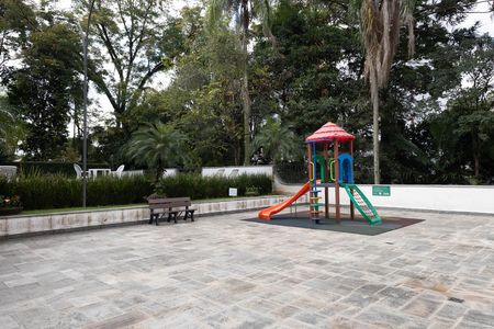 Apartamento para alugar com 120m², 3 quartos e 2 vagas Apartamento para alugar com 120m², 3 quartos e 2 vagasÁrea comum - Playground