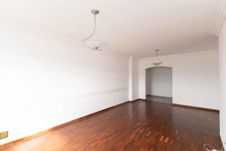 Apartamento para alugar com 120m², 3 quartos e 2 vagas Apartamento para alugar com 120m², 3 quartos e 2 vagasSala