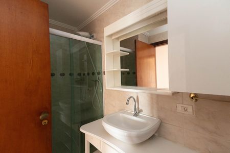 Apartamento para alugar com 120m², 3 quartos e 2 vagas Apartamento para alugar com 120m², 3 quartos e 2 vagasBanheiro 1