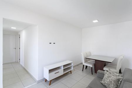 Apartamento para alugar com 122m², 3 quartos e 2 vagas Apartamento para alugar com 122m², 3 quartos e 2 vagasSala