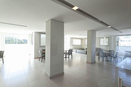 Apartamento para alugar com 122m², 3 quartos e 2 vagas Apartamento para alugar com 122m², 3 quartos e 2 vagasÁrea comum - Salão de festas