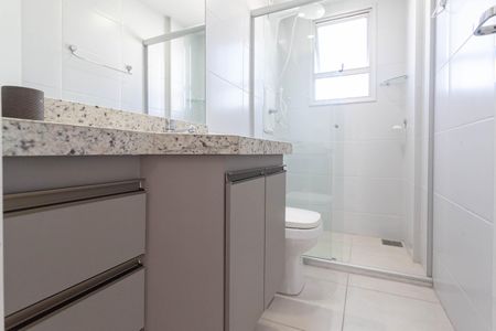 Apartamento para alugar com 122m², 3 quartos e 2 vagas Apartamento para alugar com 122m², 3 quartos e 2 vagasBanheiro da suíte