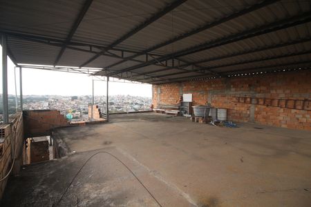 Casa para alugar com 100m², 2 quartos e 2 vagasTerraço
