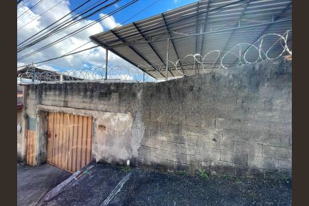 Casa para alugar com 2 quartos, 100m² em Olaria, Contagem