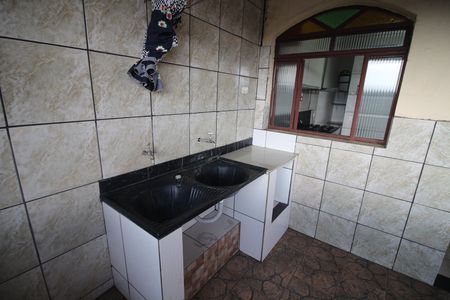 Casa para alugar com 100m², 2 quartos e 2 vagasÁrea de Serviço