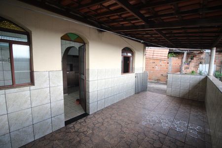 Casa para alugar com 100m², 2 quartos e 2 vagasÁrea de Serviço