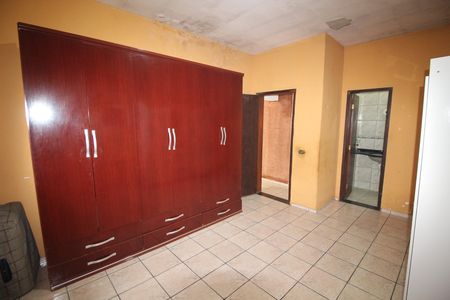 Casa para alugar com 100m², 2 quartos e 2 vagasQuarto 2