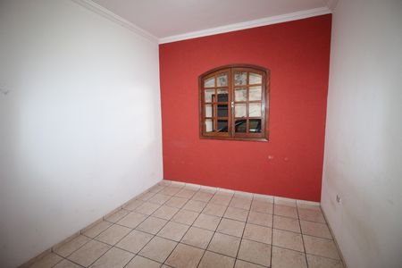 Casa para alugar com 100m², 2 quartos e 2 vagasQuarto 1