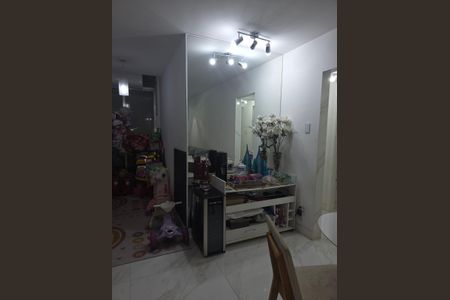 Apartamento à venda com 100m², 3 quartos e 1 vaga Apartamento à venda com 100m², 3 quartos e 1 vagaSala