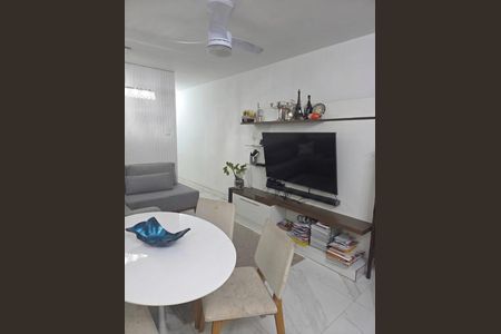 Apartamento à venda com 100m², 3 quartos e 1 vaga Apartamento à venda com 100m², 3 quartos e 1 vagaSala