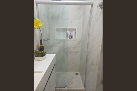 Apartamento à venda com 100m², 3 quartos e 1 vaga Apartamento à venda com 100m², 3 quartos e 1 vagaBanheiro