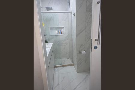 Apartamento à venda com 100m², 3 quartos e 1 vaga Apartamento à venda com 100m², 3 quartos e 1 vagaBanheiro