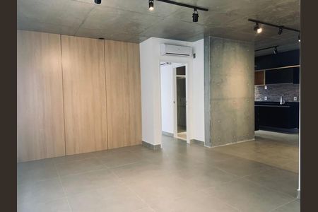 Sala/Quarto de apartamento para alugar com 1 quarto, 75m² em Panamby, São Paulo