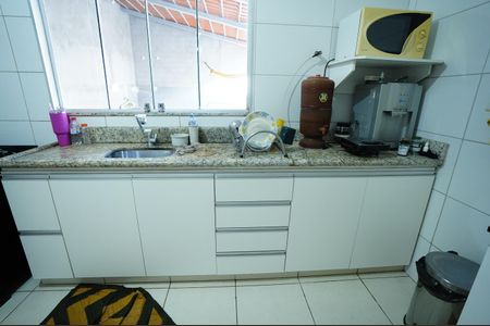 Casa à venda com 134m², 3 quartos e 2 vagas