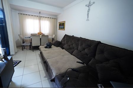 Casa à venda com 3 quartos, 134m² em Setor Leste Universitário, Goiânia