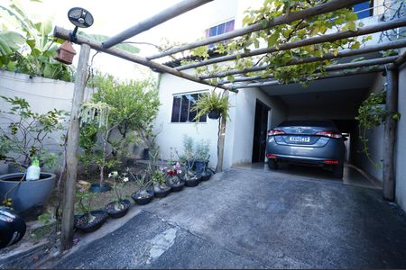 Casa à venda com 134m², 3 quartos e 2 vagas