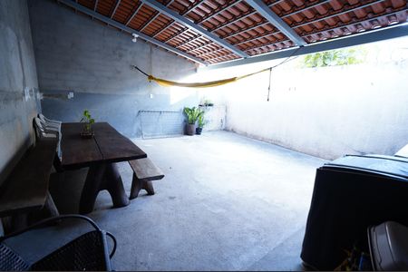 Casa à venda com 134m², 3 quartos e 2 vagas